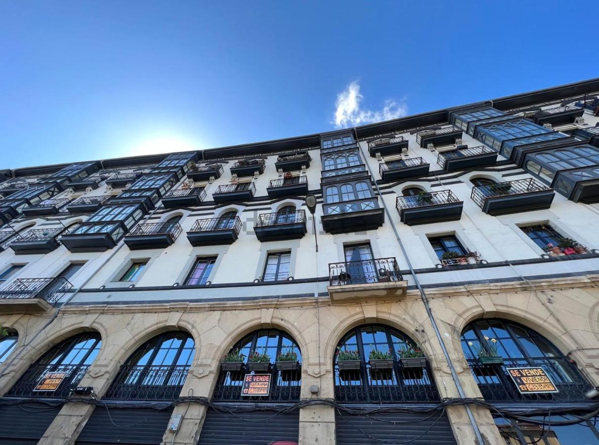 Ria Ac By Staynnapartments Bilbao Esterno foto