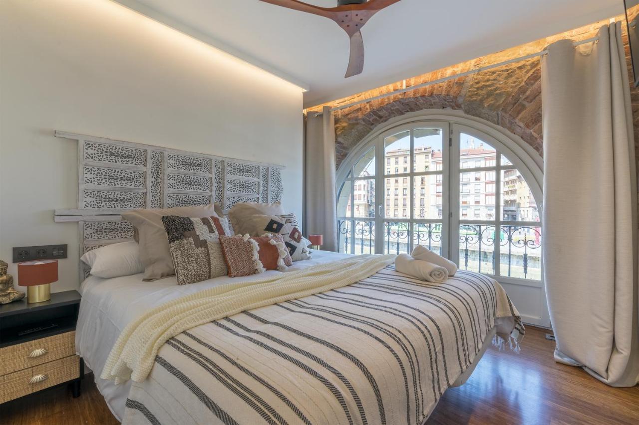Ria Ac By Staynnapartments Bilbao Esterno foto