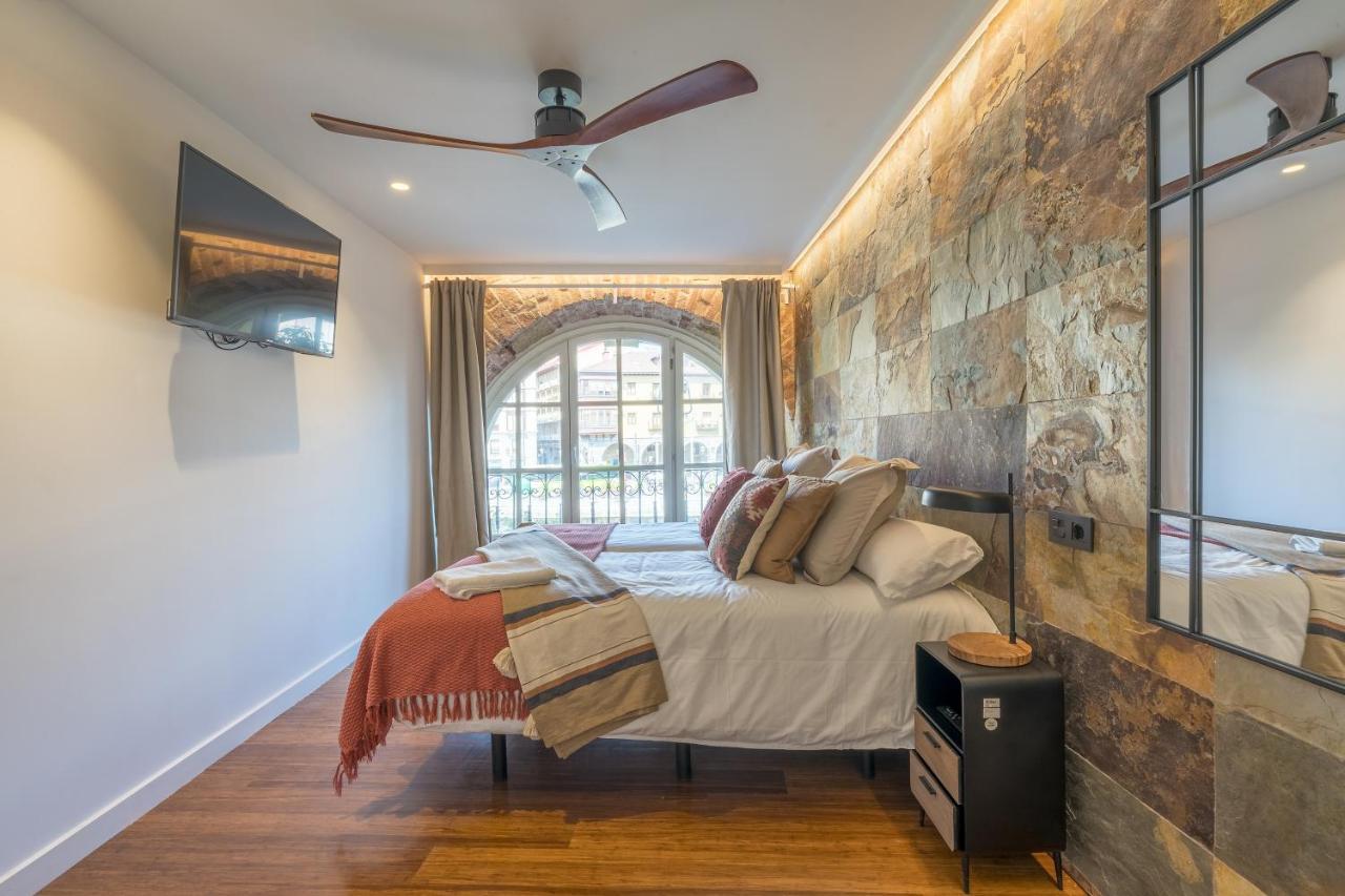 Ria Ac By Staynnapartments Bilbao Esterno foto